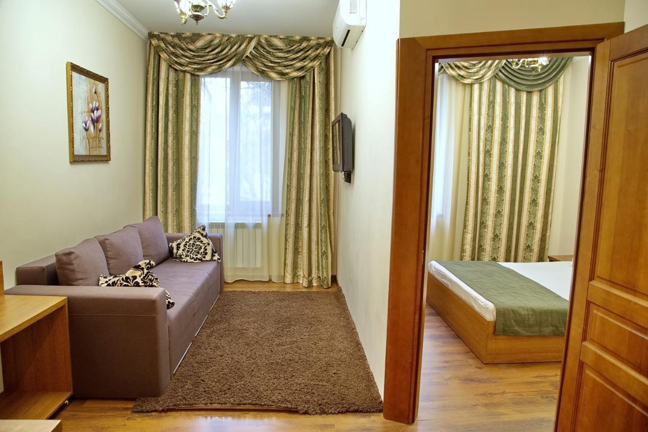 Boomerang Business Hotel Odesa Exterior photo