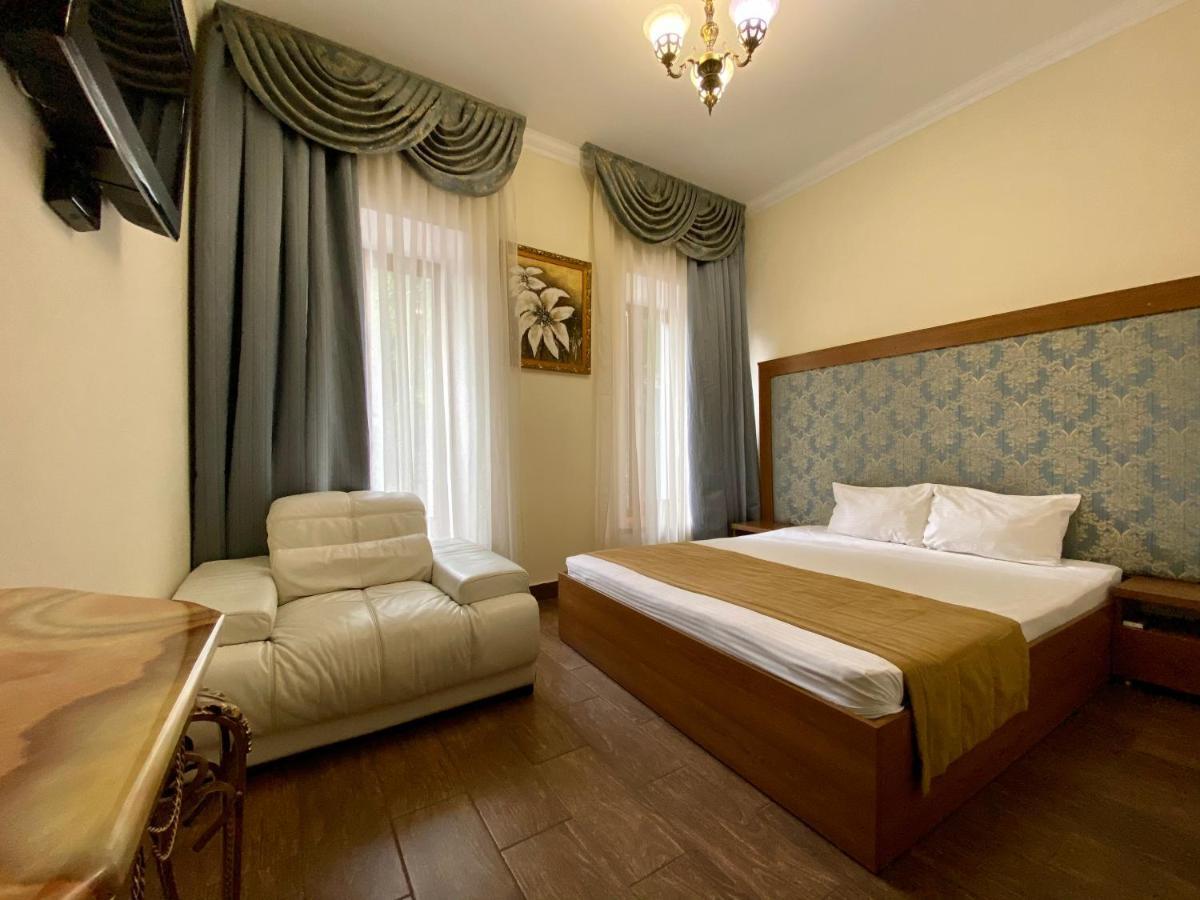 Boomerang Business Hotel Odesa Exterior photo